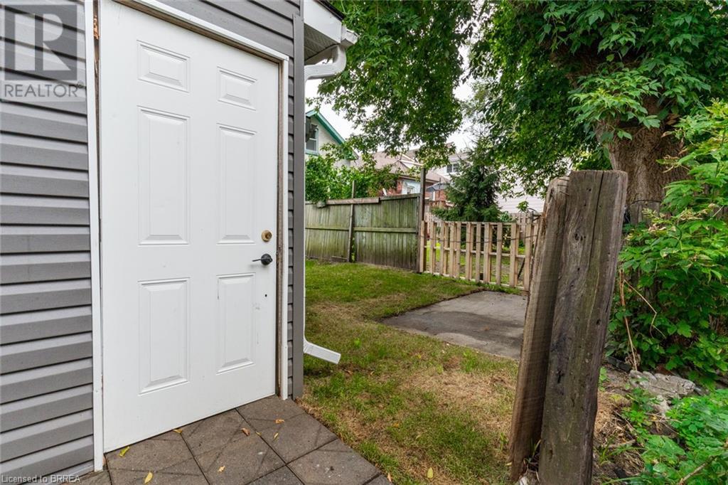 11 Washington Street, Brantford, Ontario  N3R 3W9 - Photo 38 - 40643204