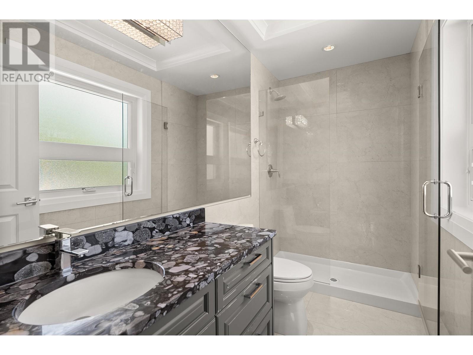 Listing Picture 23 of 40 : 3071 STEVESTON HIGHWAY, Richmond / 烈治文 - 魯藝地產 Yvonne Lu Group - MLS Medallion Club Member