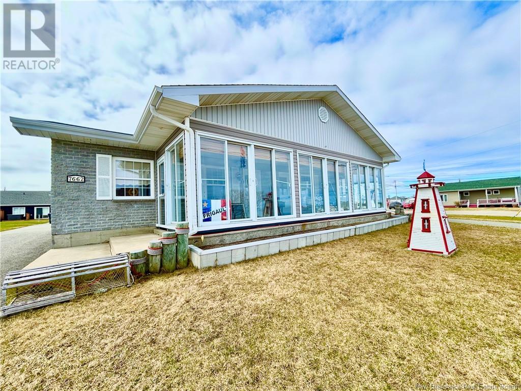 Property at 7662 du Havre image 2