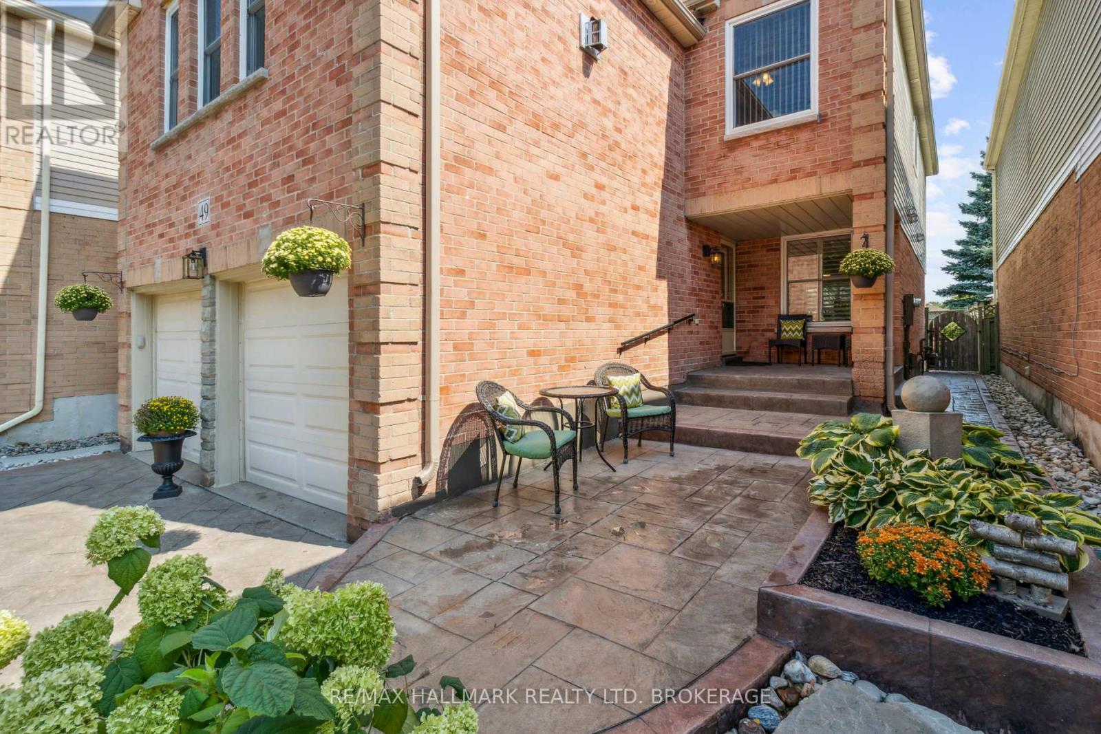 49 Carl Tennen Street, Vaughan, Ontario  L4J 7B8 - Photo 4 - N9302395