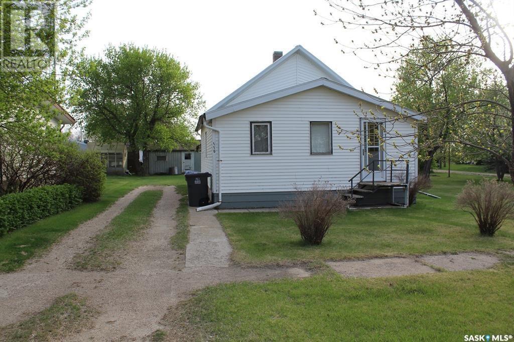 110 7th Avenue, Alameda, Saskatchewan  S0C 0A0 - Photo 2 - SK983261