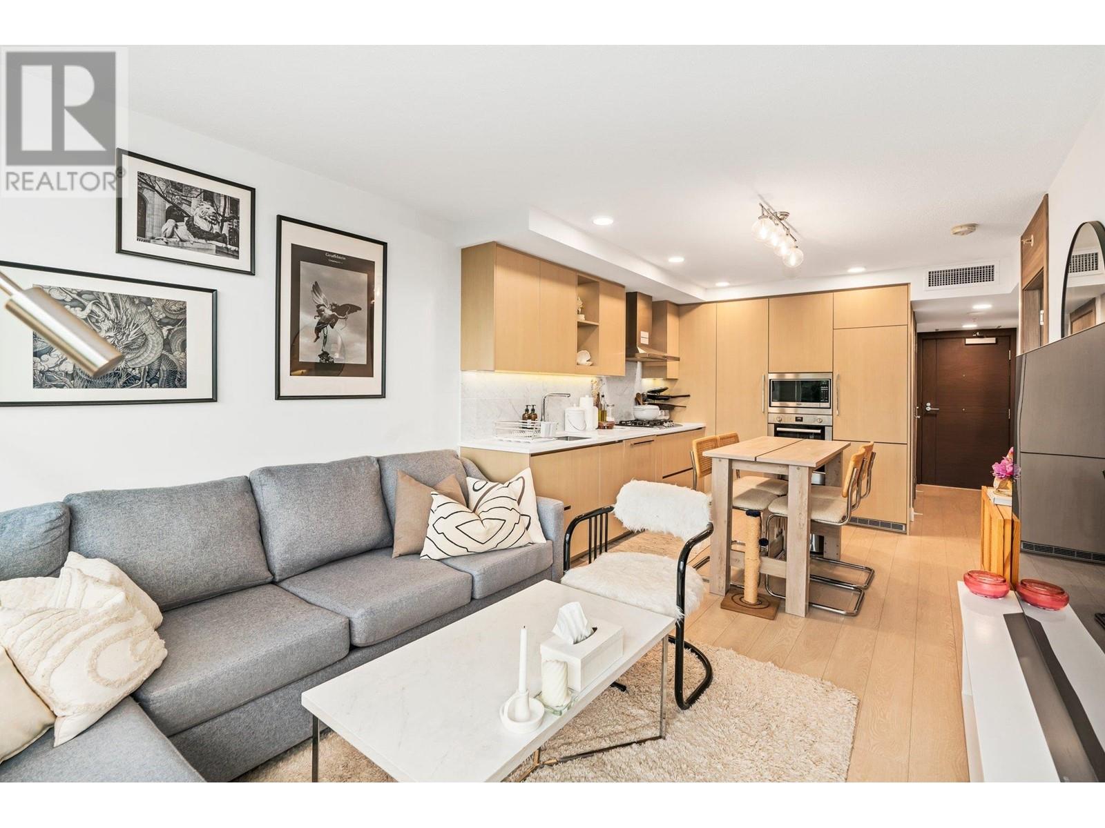Listing Picture 5 of 16 : 716 8800 HAZELBRIDGE WAY, Richmond / 烈治文 - 魯藝地產 Yvonne Lu Group - MLS Medallion Club Member