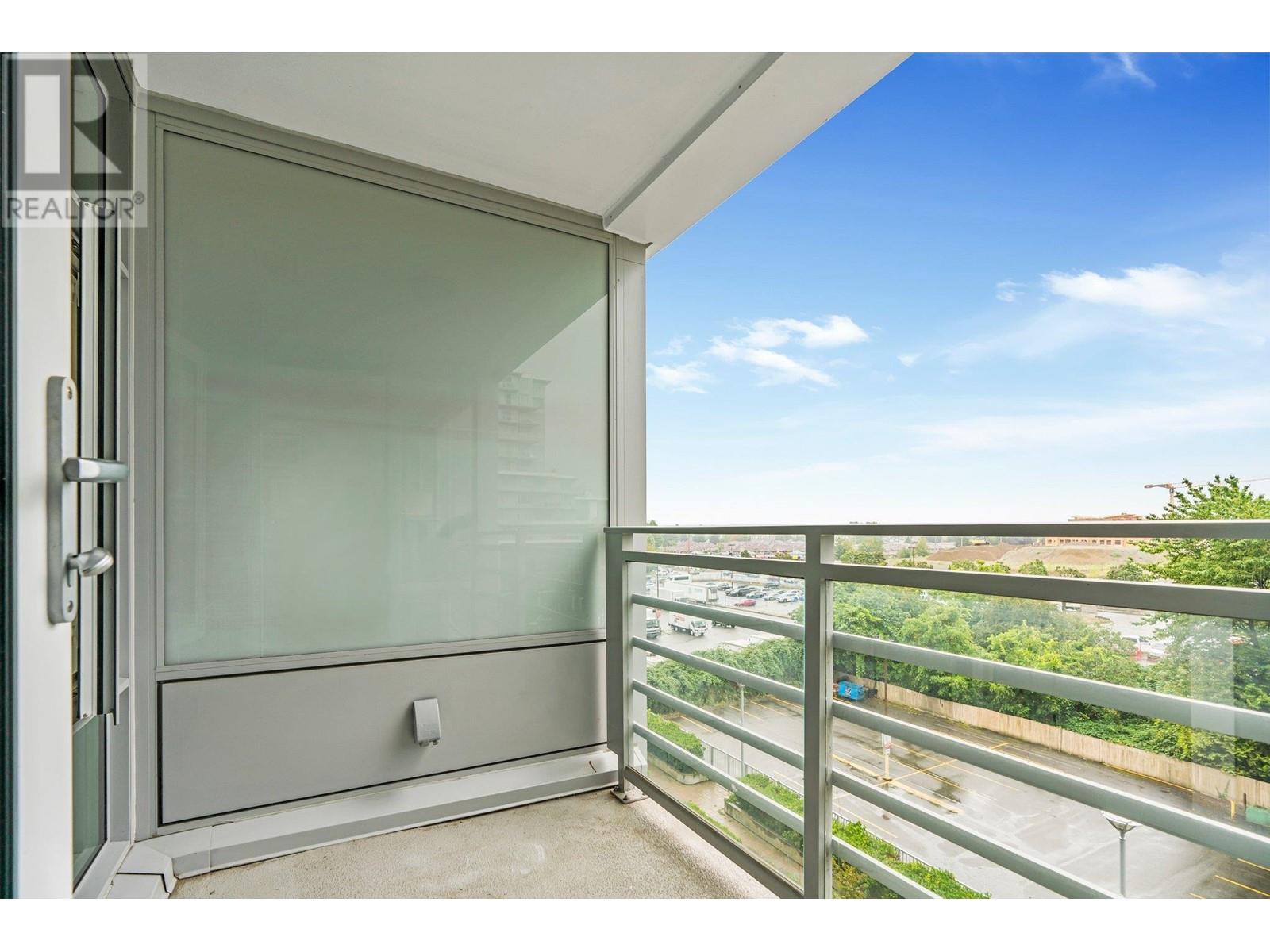 Listing Picture 8 of 16 : 716 8800 HAZELBRIDGE WAY, Richmond / 烈治文 - 魯藝地產 Yvonne Lu Group - MLS Medallion Club Member