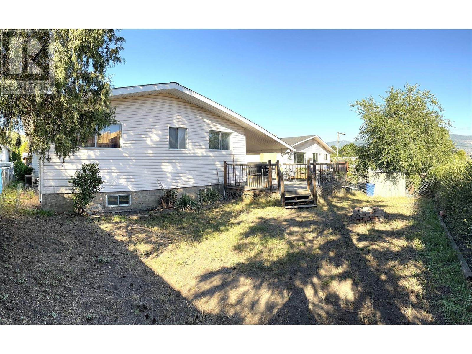 Property at 3704 40 Avenue image 1
