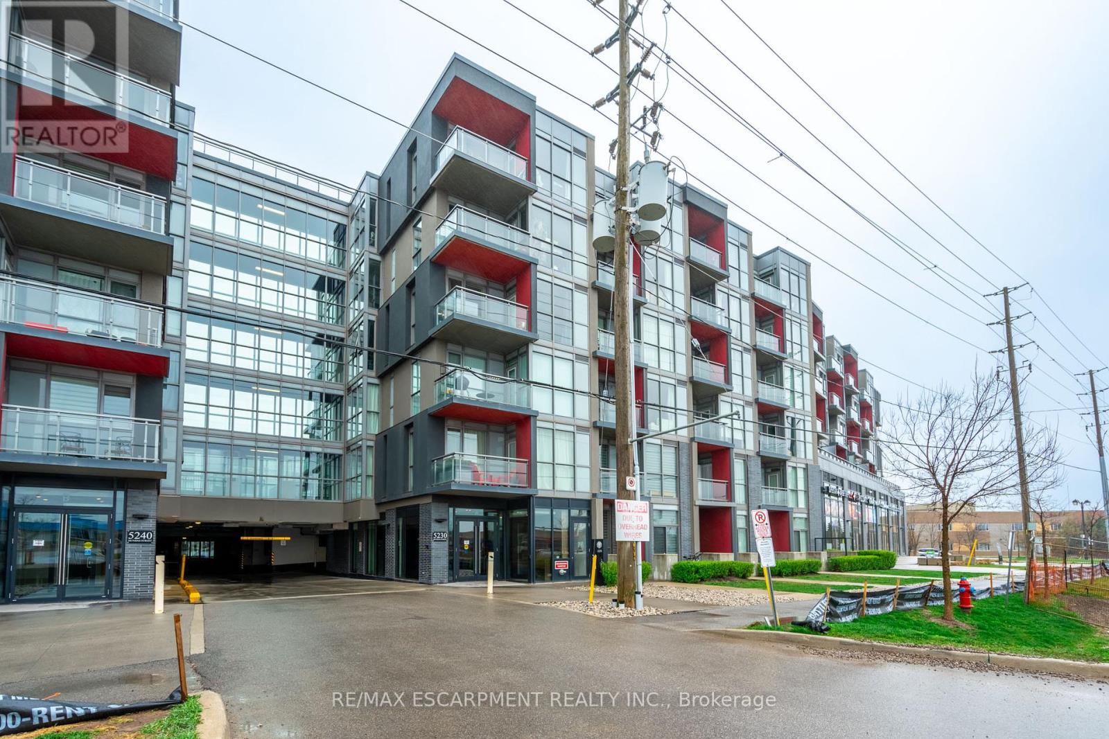 A428 - 5230 DUNDAS STREET, burlington (orchard), Ontario