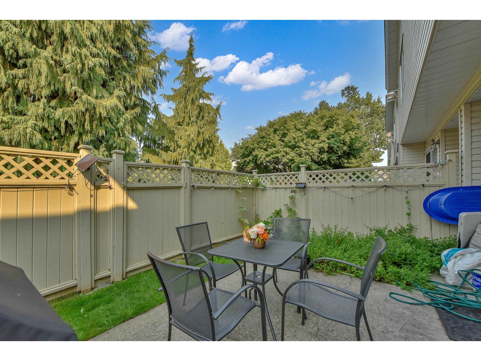 6451 121a Street, Surrey, British Columbia  V3W 0Y4 - Photo 3 - R2922653