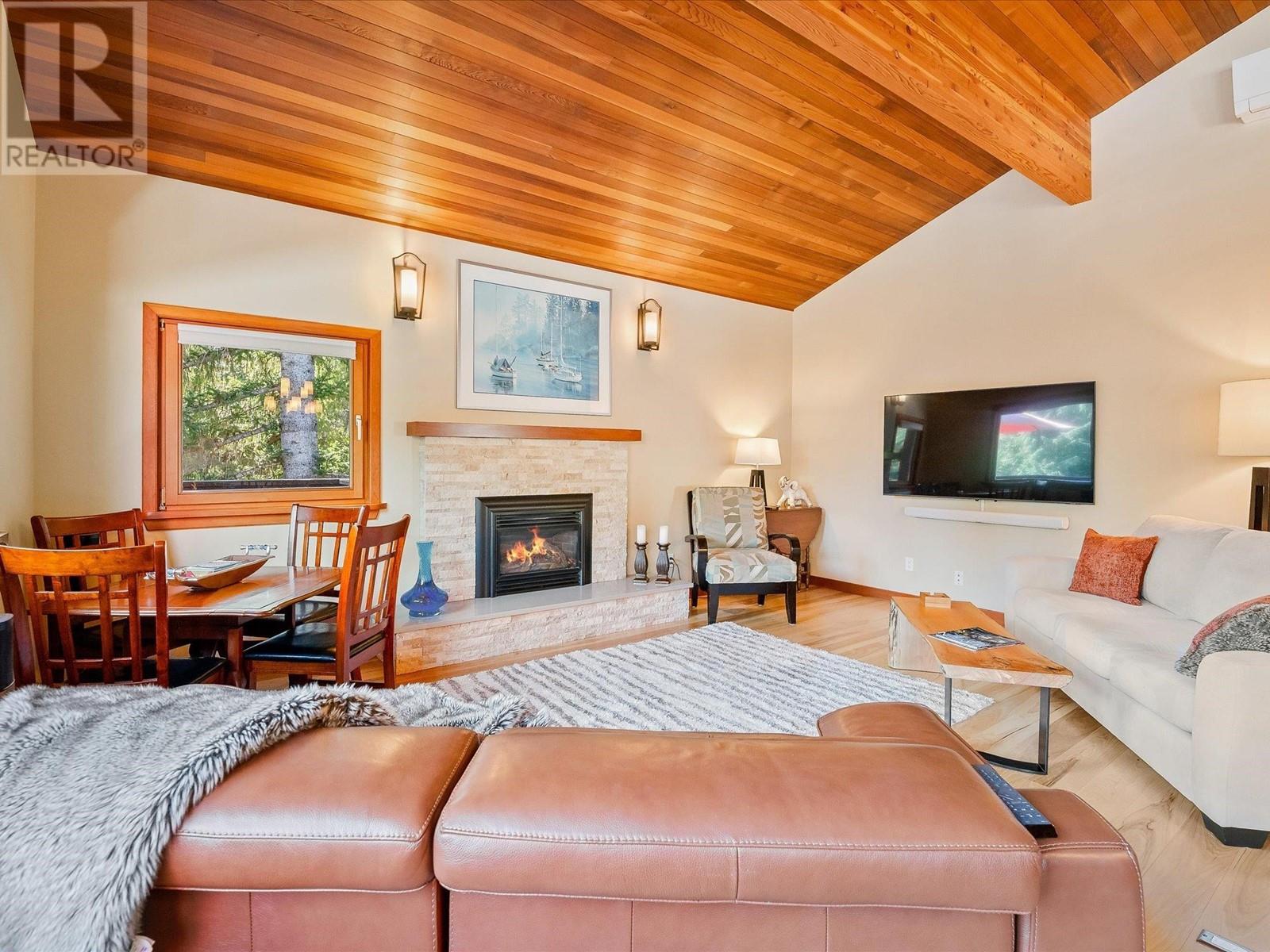 6218 Eagle Drive, Whistler, British Columbia  V8E 0C6 - Photo 6 - R2923931