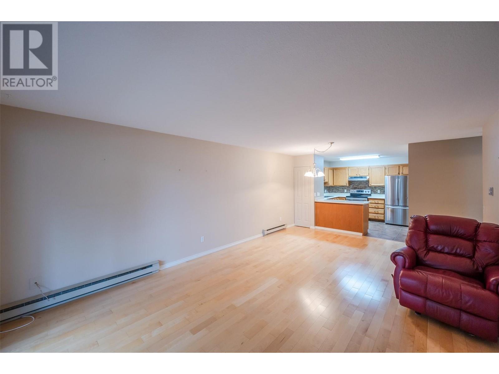 187 Warren Avenue W Unit# 206 Penticton