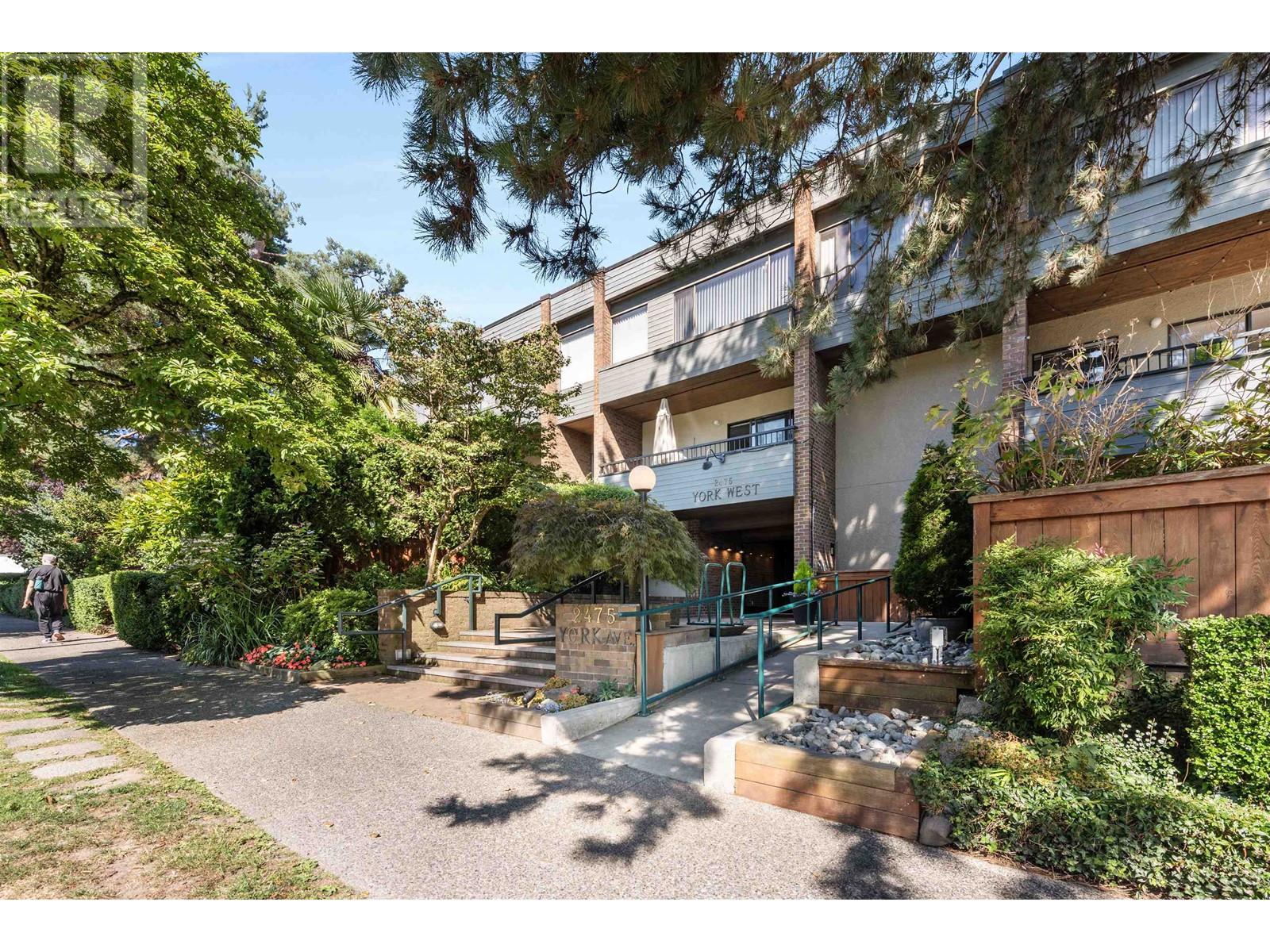 206 2475 York Avenue, Vancouver, British Columbia  V6K 1C9 - Photo 1 - R2924075