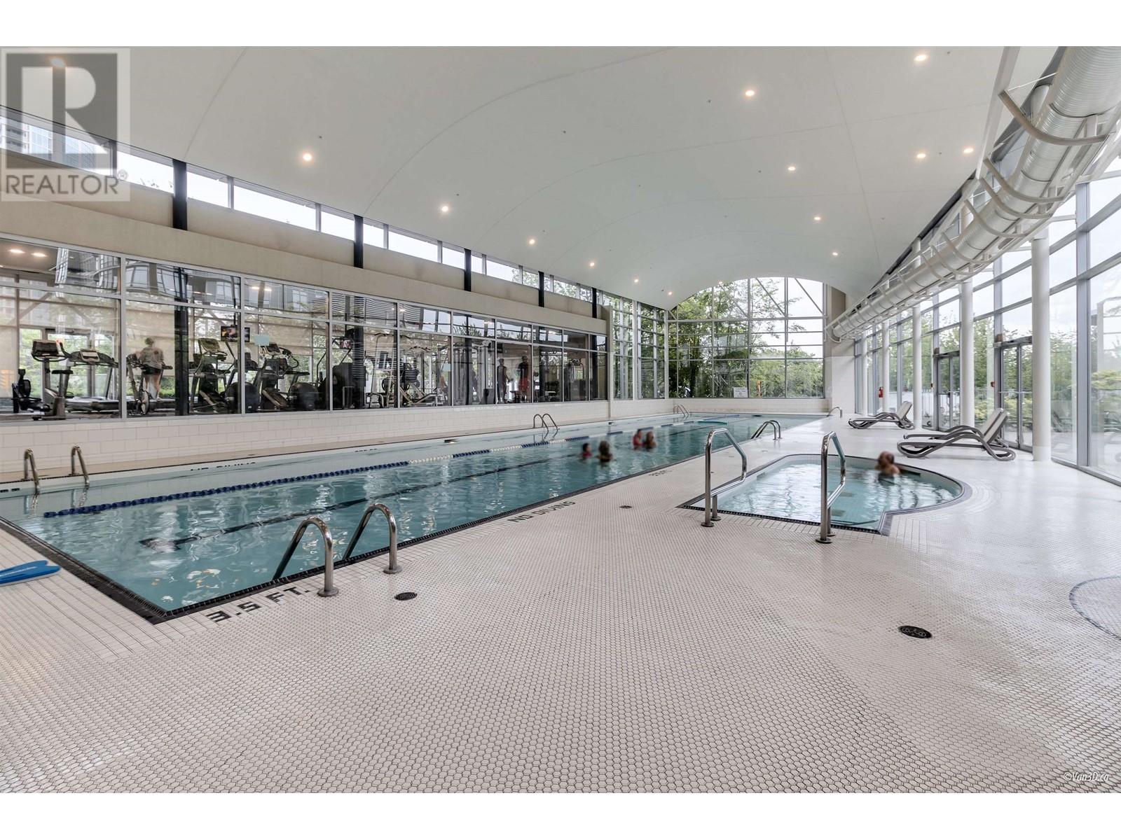 Listing Picture 26 of 30 : 1487 HOMER STREET, Vancouver / 溫哥華 - 魯藝地產 Yvonne Lu Group - MLS Medallion Club Member