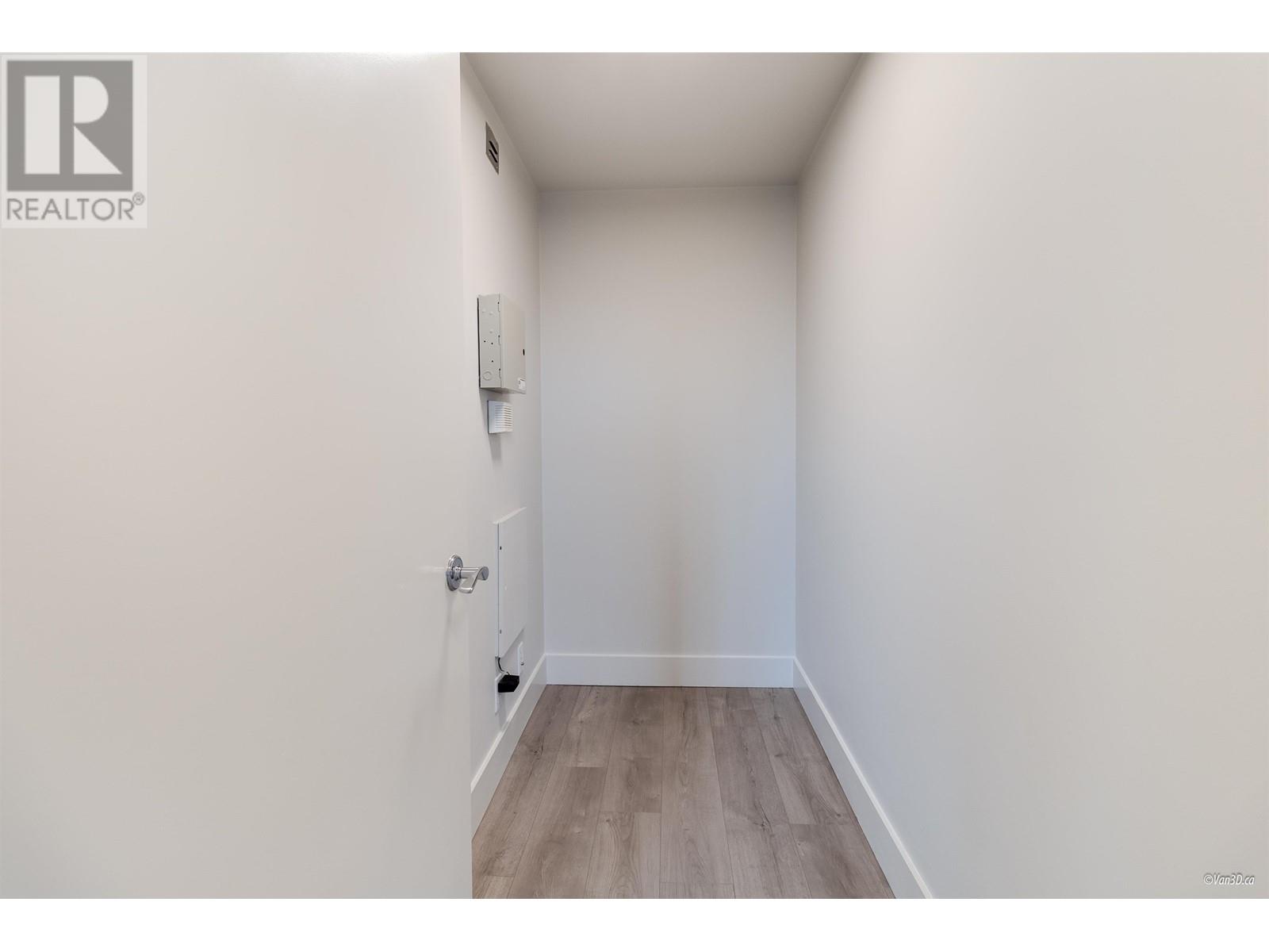 Listing Picture 24 of 30 : 1487 HOMER STREET, Vancouver / 溫哥華 - 魯藝地產 Yvonne Lu Group - MLS Medallion Club Member