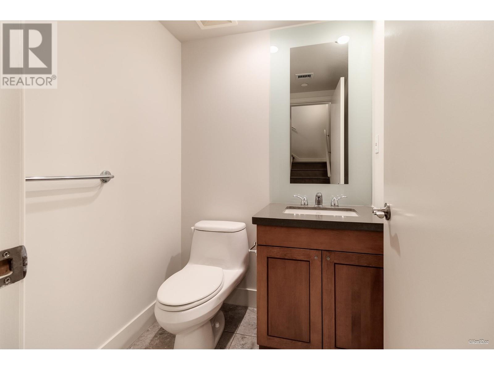 Listing Picture 13 of 30 : 1487 HOMER STREET, Vancouver / 溫哥華 - 魯藝地產 Yvonne Lu Group - MLS Medallion Club Member