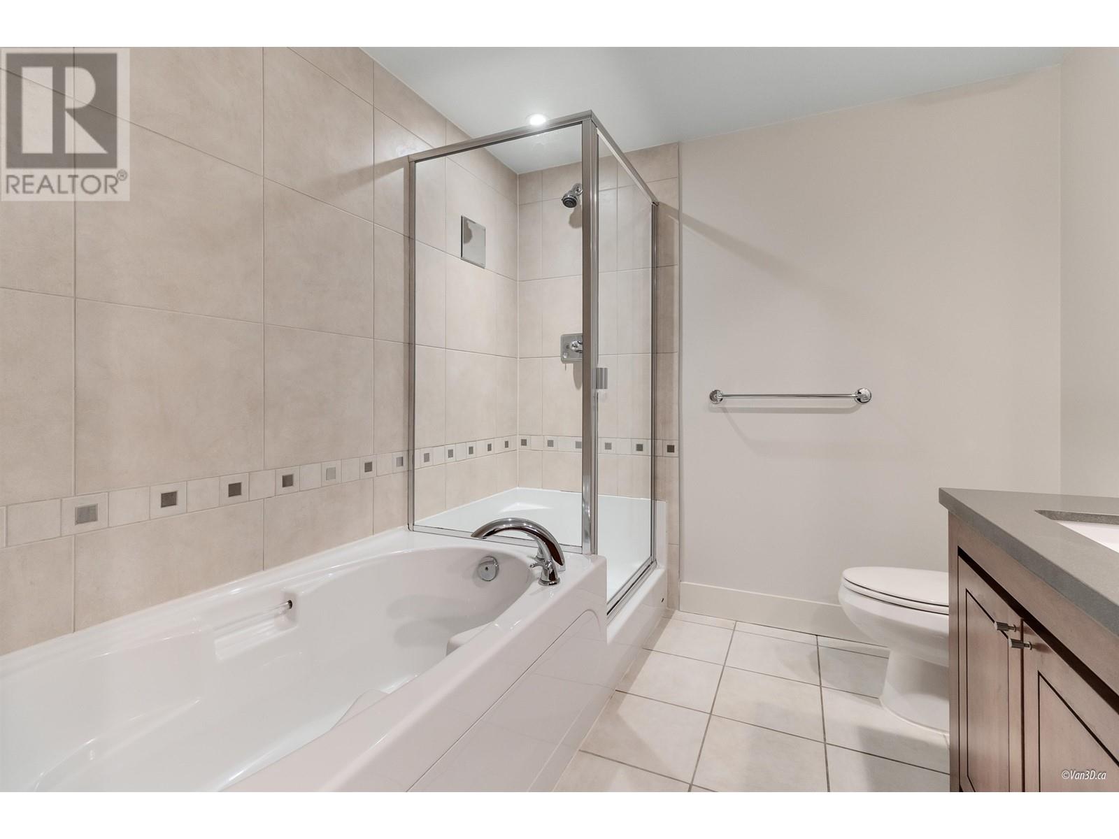 Listing Picture 20 of 30 : 1487 HOMER STREET, Vancouver / 溫哥華 - 魯藝地產 Yvonne Lu Group - MLS Medallion Club Member