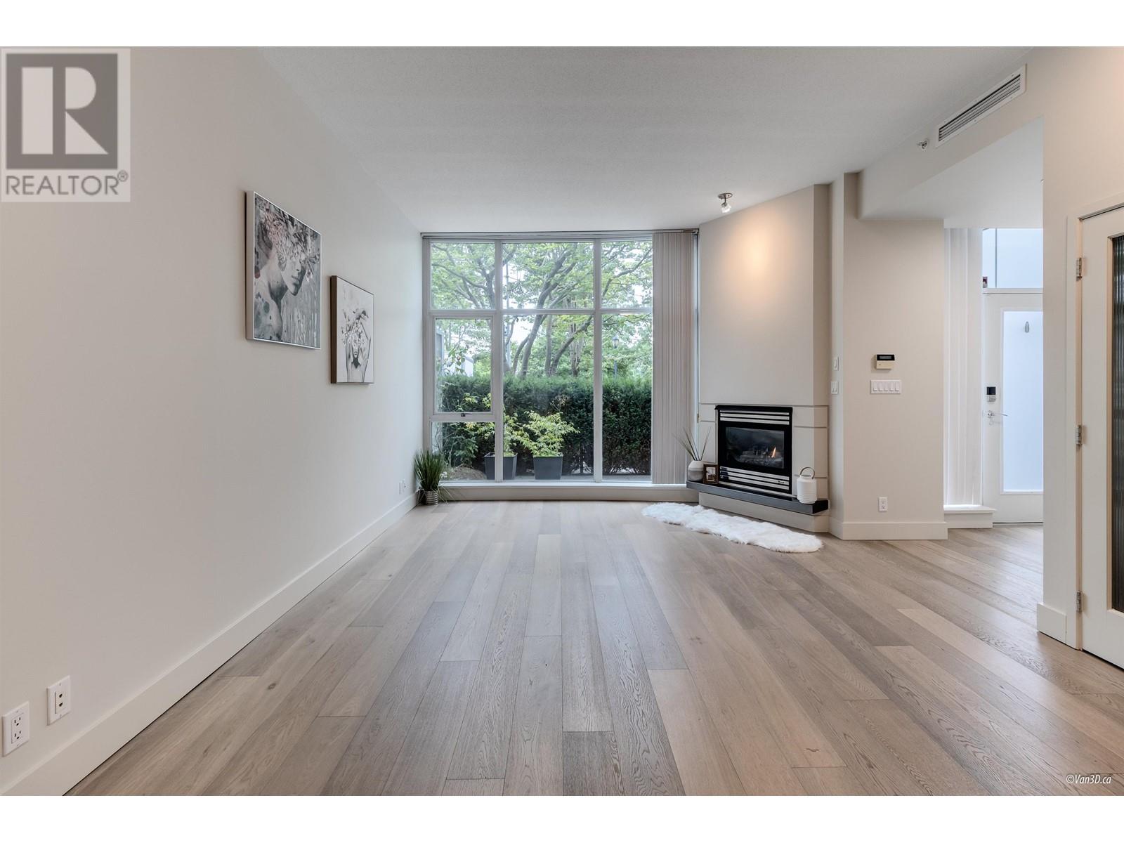 Listing Picture 6 of 30 : 1487 HOMER STREET, Vancouver / 溫哥華 - 魯藝地產 Yvonne Lu Group - MLS Medallion Club Member