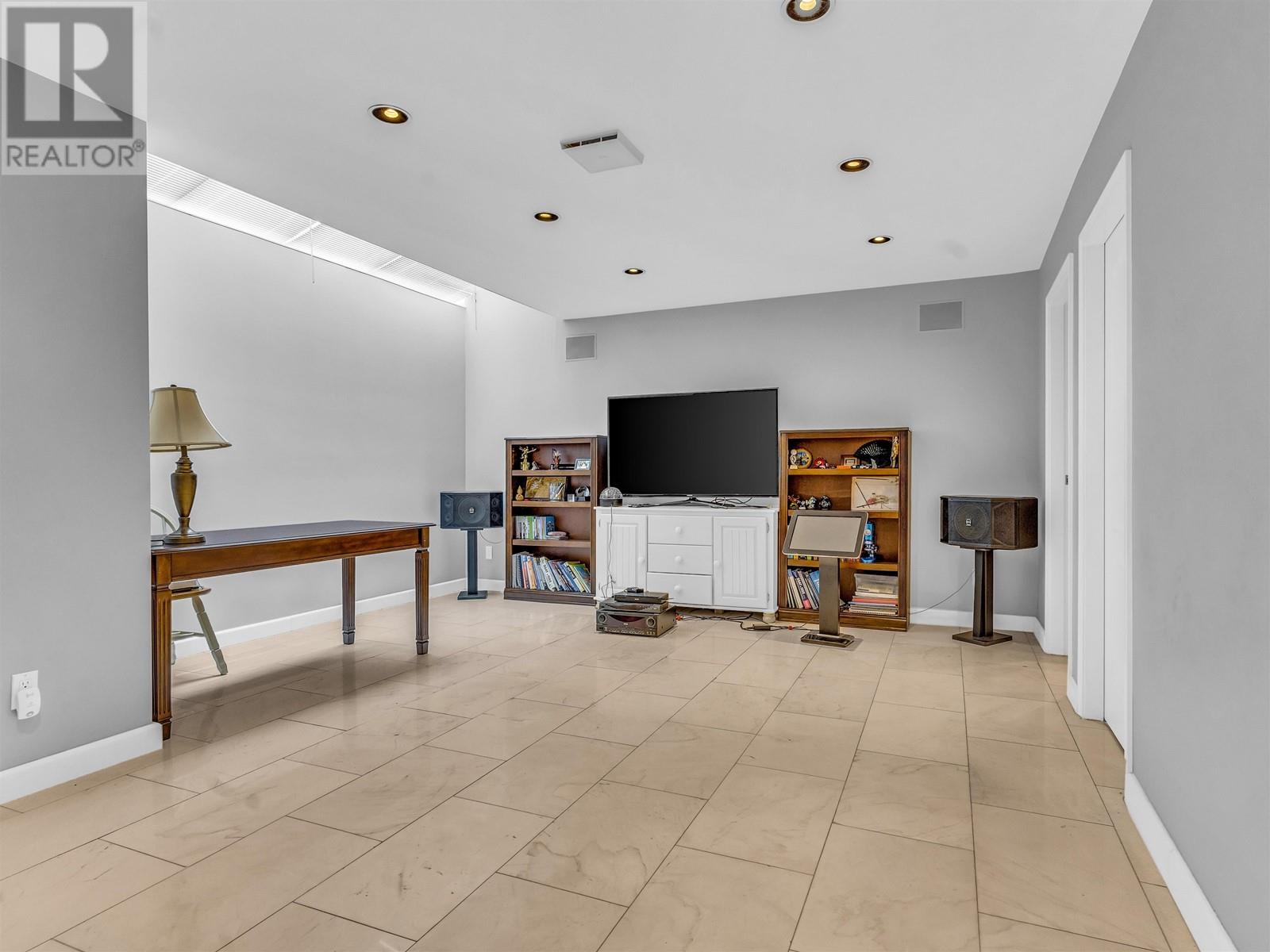 Listing Picture 31 of 40 : 1510 W 33RD AVENUE, Vancouver / 溫哥華 - 魯藝地產 Yvonne Lu Group - MLS Medallion Club Member