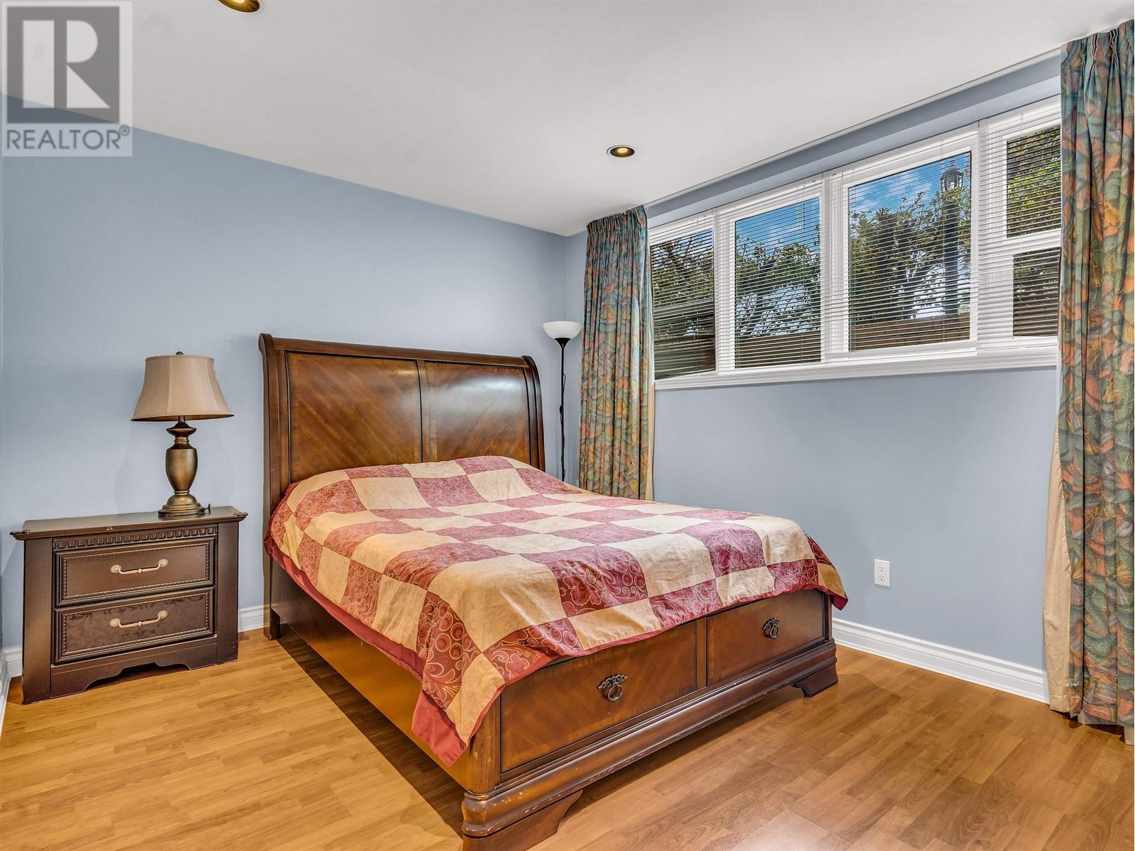 Listing Picture 29 of 40 : 1510 W 33RD AVENUE, Vancouver / 溫哥華 - 魯藝地產 Yvonne Lu Group - MLS Medallion Club Member