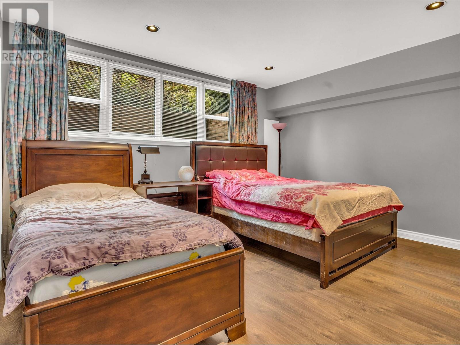 Listing Picture 32 of 40 : 1510 W 33RD AVENUE, Vancouver / 溫哥華 - 魯藝地產 Yvonne Lu Group - MLS Medallion Club Member