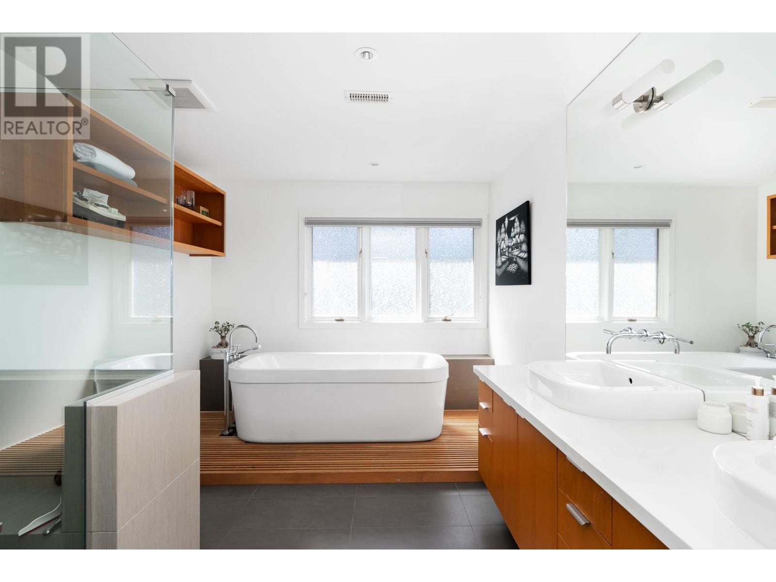 Listing Picture 13 of 22 : 1433 ANGUS DRIVE, Vancouver / 溫哥華 - 魯藝地產 Yvonne Lu Group - MLS Medallion Club Member