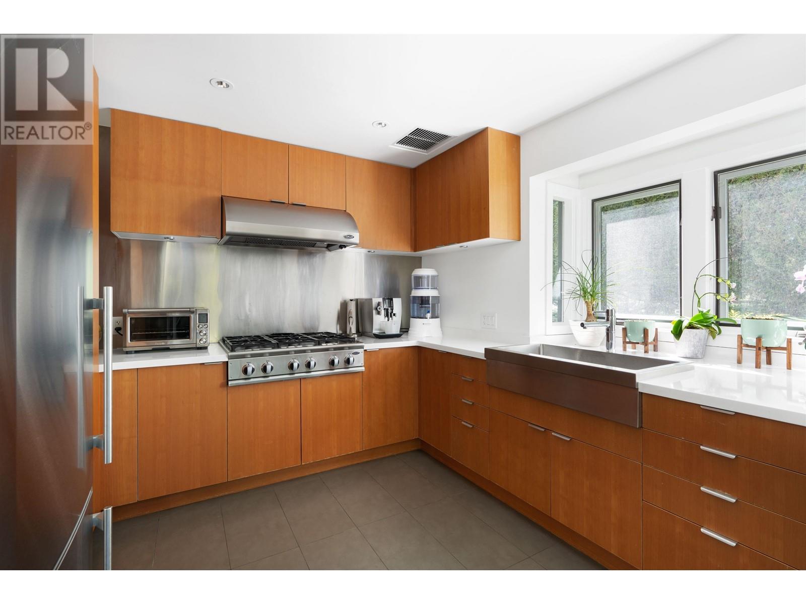 Listing Picture 9 of 22 : 1433 ANGUS DRIVE, Vancouver / 溫哥華 - 魯藝地產 Yvonne Lu Group - MLS Medallion Club Member