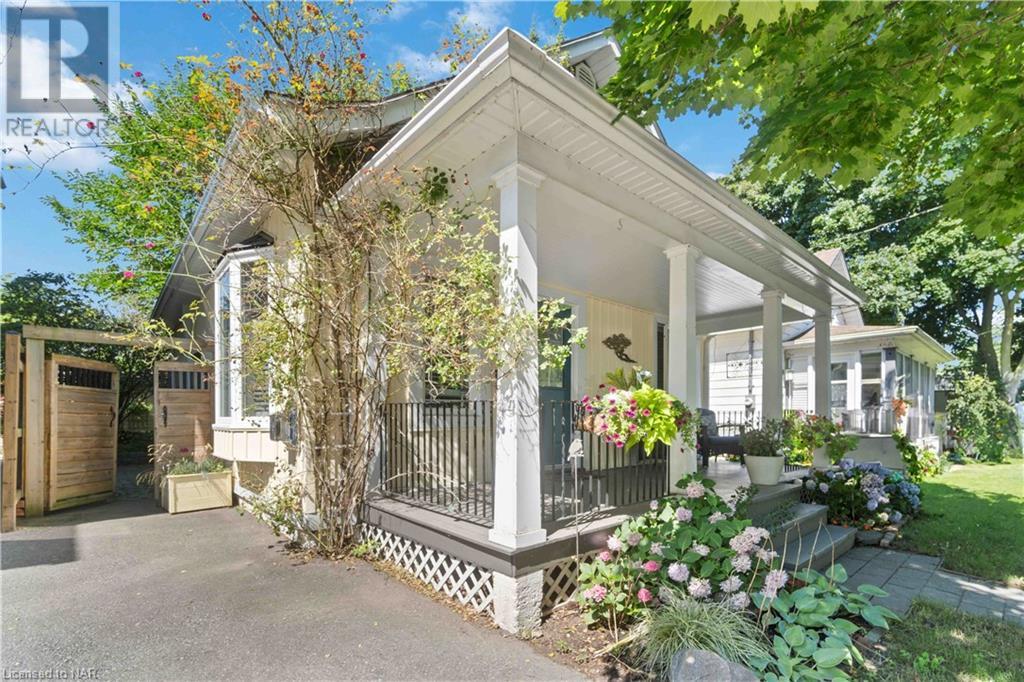 21 Johnston Street, St. Catharines, Ontario  L2N 5K7 - Photo 2 - 40645403