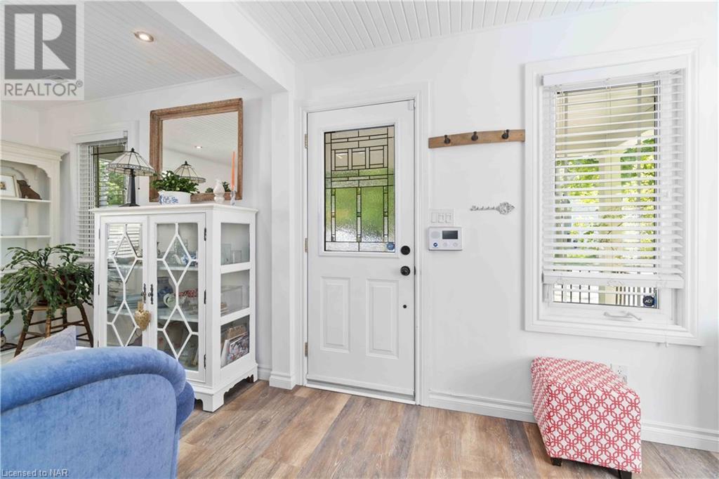 21 Johnston Street, St. Catharines, Ontario  L2N 5K7 - Photo 5 - 40645403