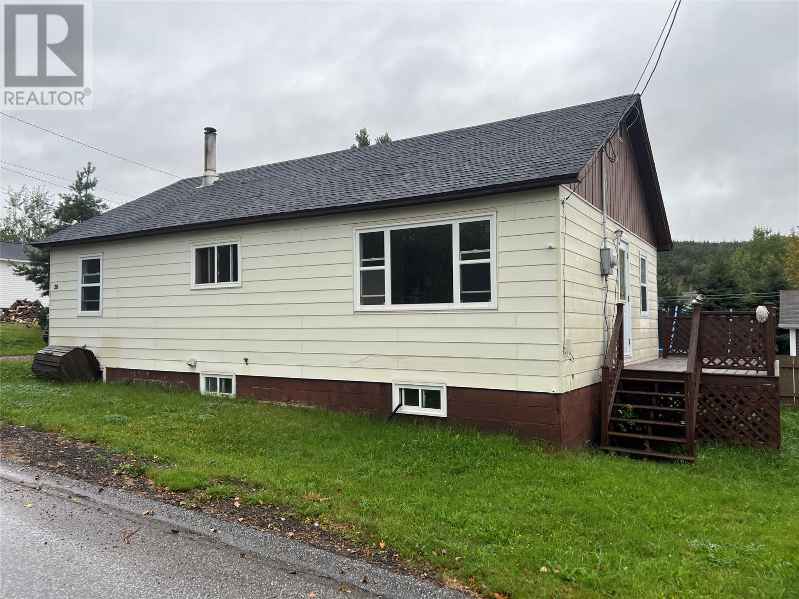 28 Poplar Road, Springdale, Newfoundland & Labrador  A0J 1T0 - Photo 1 - 1277280