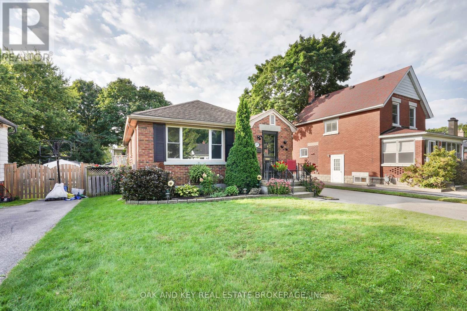 1379 Wilton Avenue, London, Ontario  N5W 2H5 - Photo 2 - X9311816