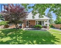 134 QUEENSWAY Drive, brantford, Ontario