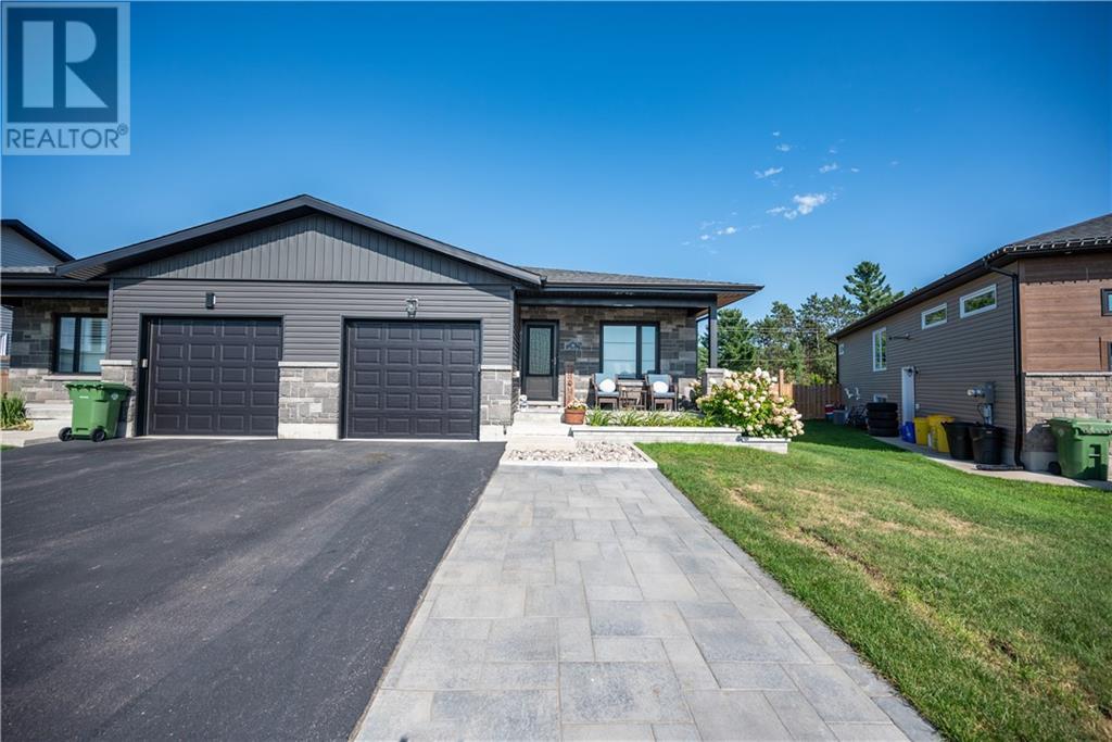 59 NOBLE CRESCENT Petawawa