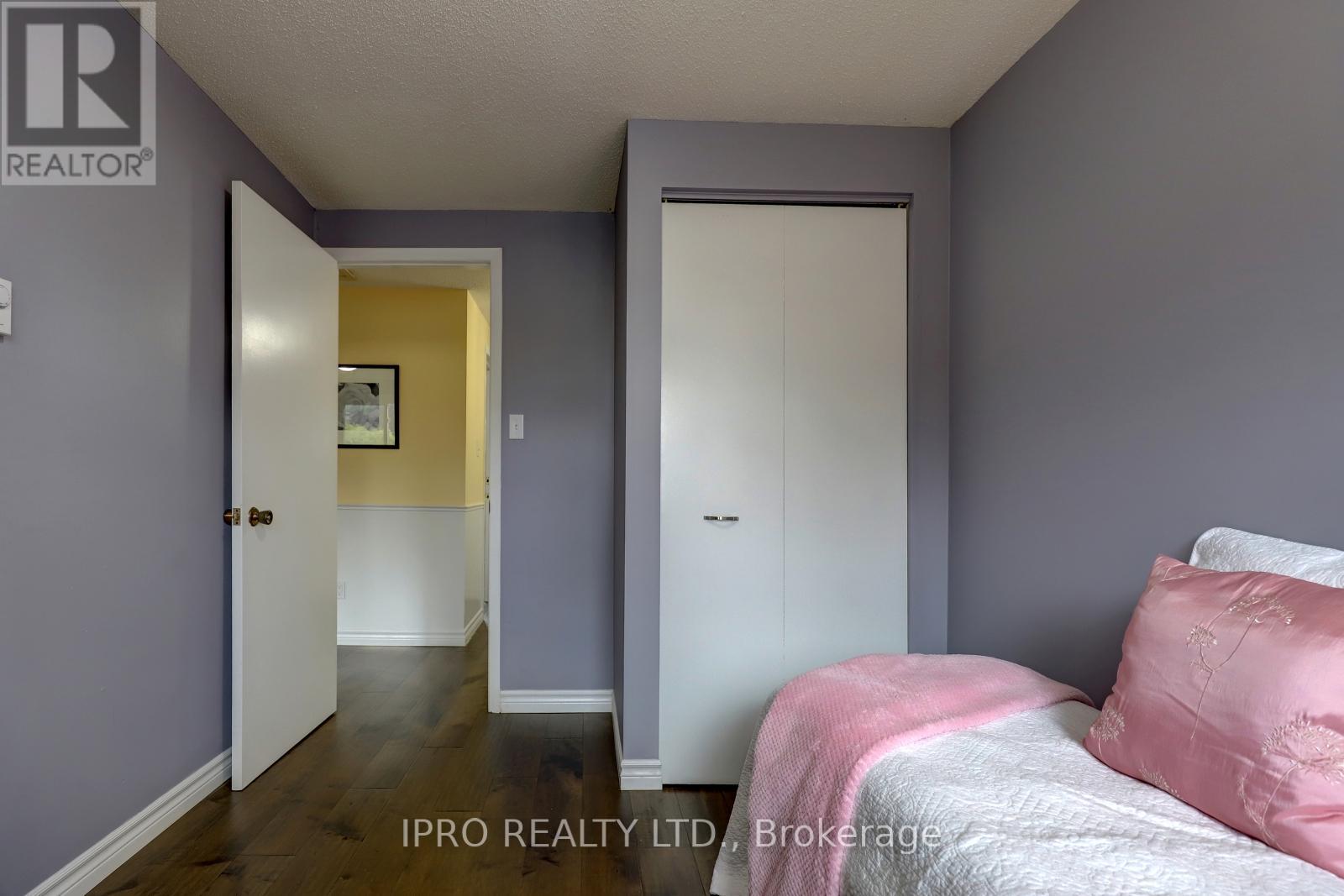 228 Rosebank Place, Kitchener, Ontario  N2E 2R8 - Photo 26 - X9343053