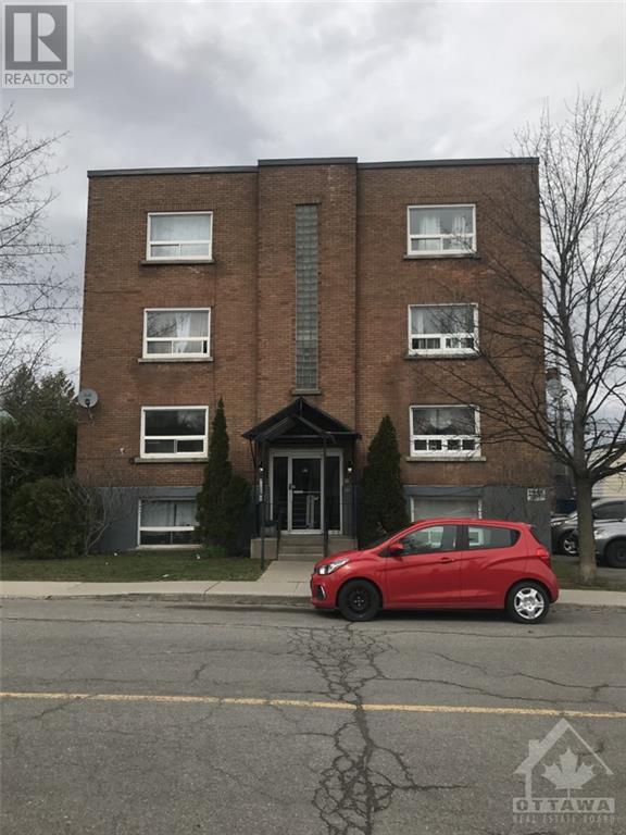 97 Vachon Avenue, Ottawa, Ontario  K1L 5S7 - Photo 1 - X9518380