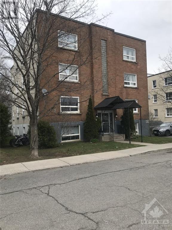 97 Vachon Avenue, Ottawa, Ontario  K1L 5S7 - Photo 3 - X9518380
