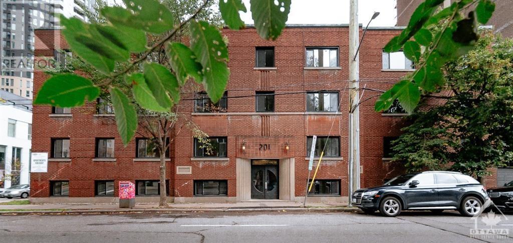 201 Metcalfe Street, Ottawa, Ontario  K2P 1P6 - Photo 1 - X9518379