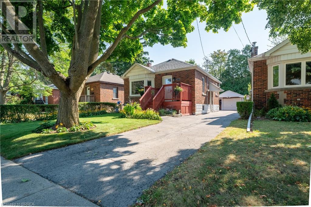 164 Bond Street N, Hamilton, Ontario  L8S 3W6 - Photo 1 - 40642373