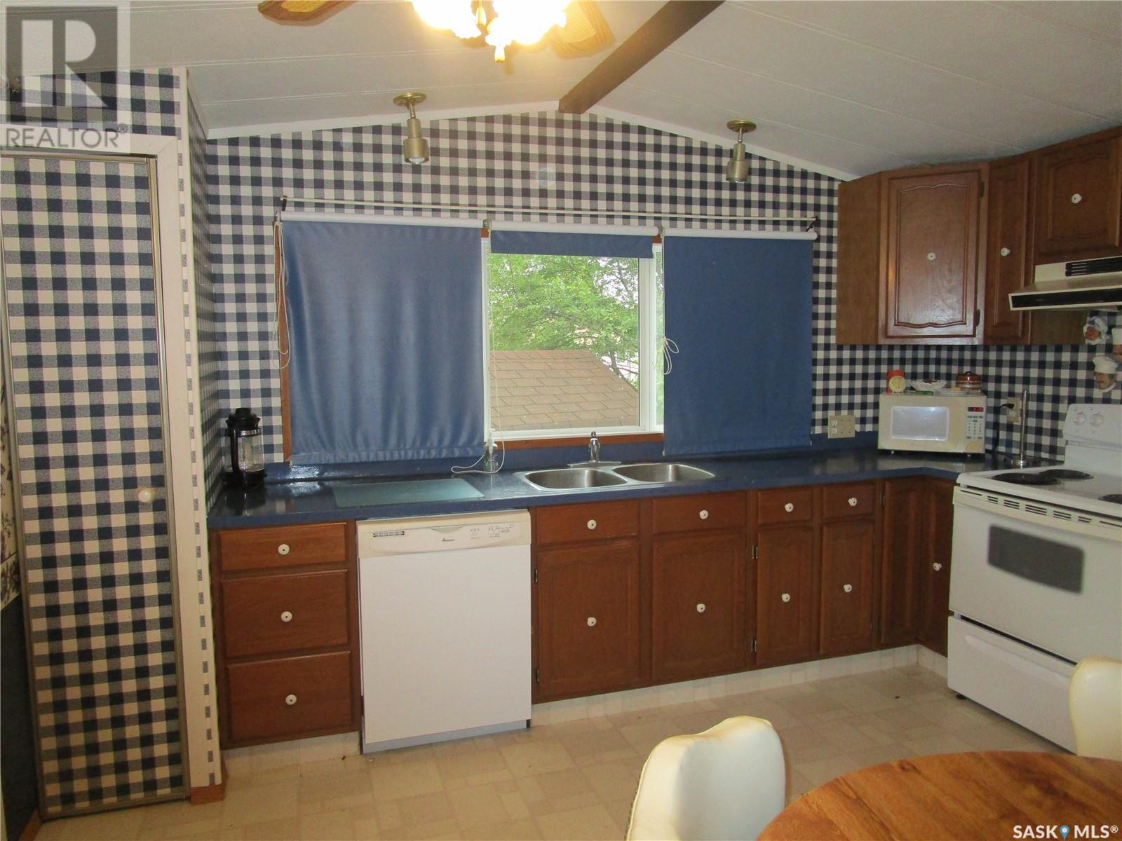 Property at 36 Stone PLACE image 5