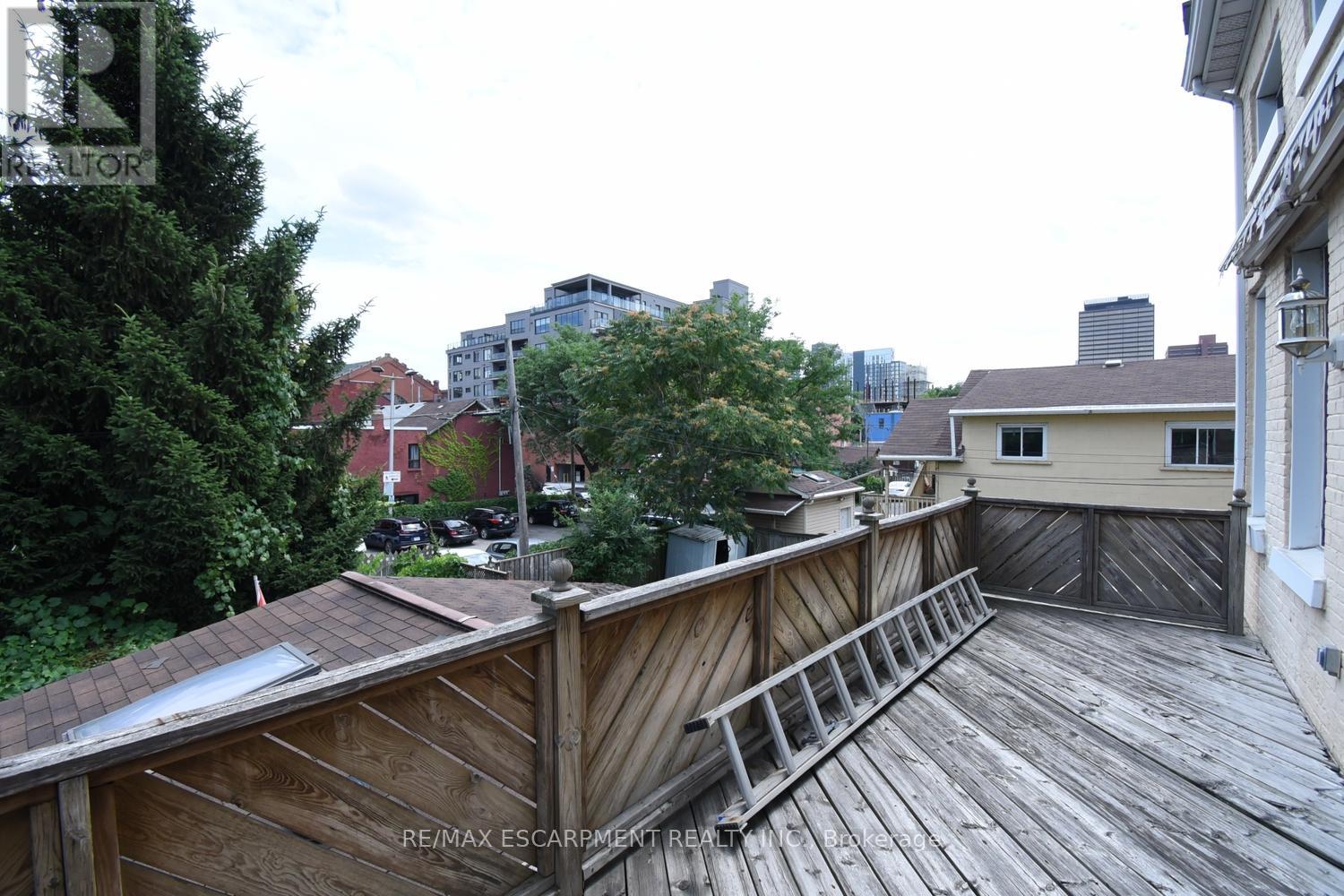 168 Macnab Street N, Hamilton (Central), Ontario  L8R 2M4 - Photo 6 - X9343351