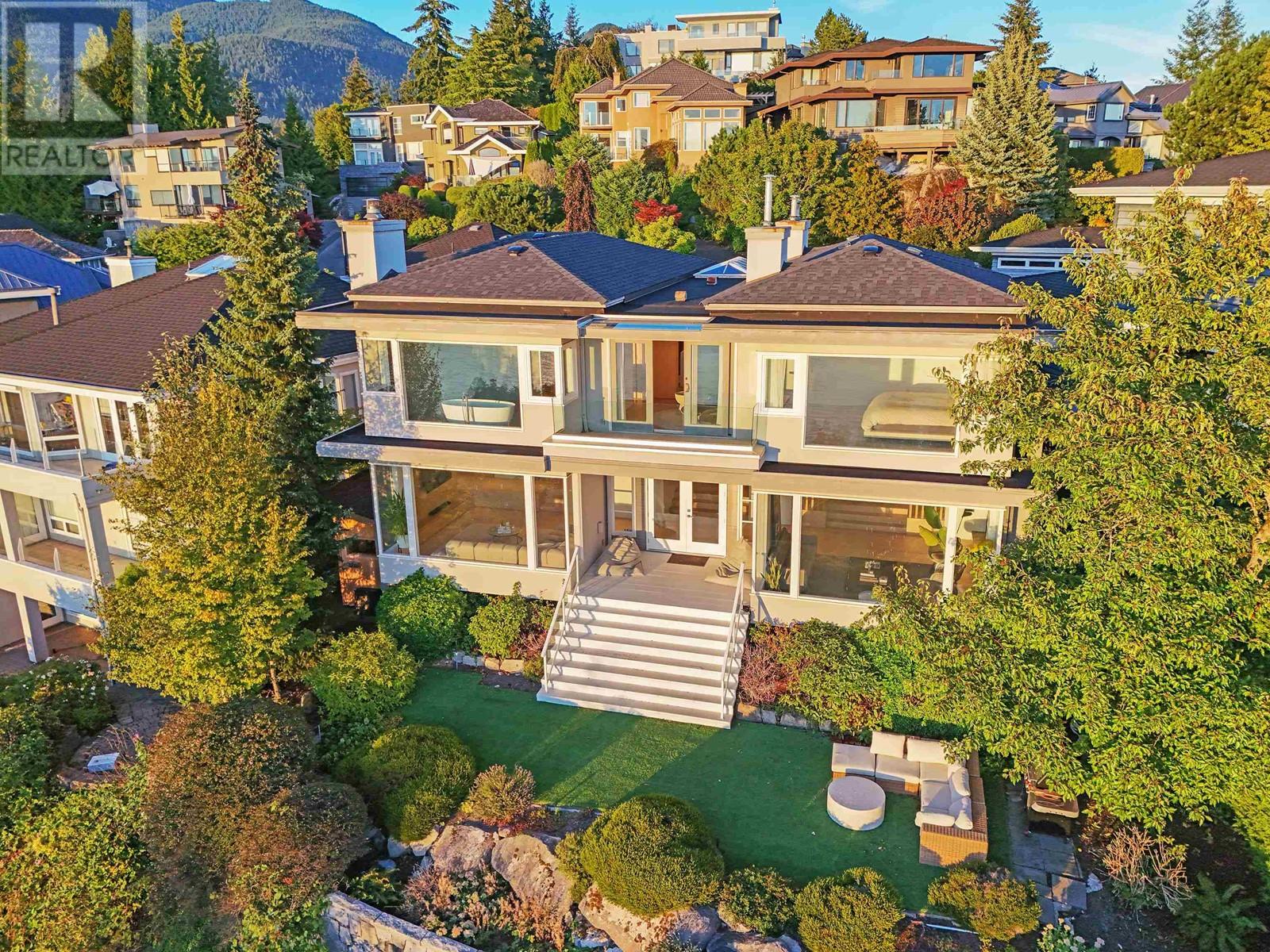 5476 West Vista Court, West Vancouver, British Columbia  V7W 3G8 - Photo 3 - R2921959