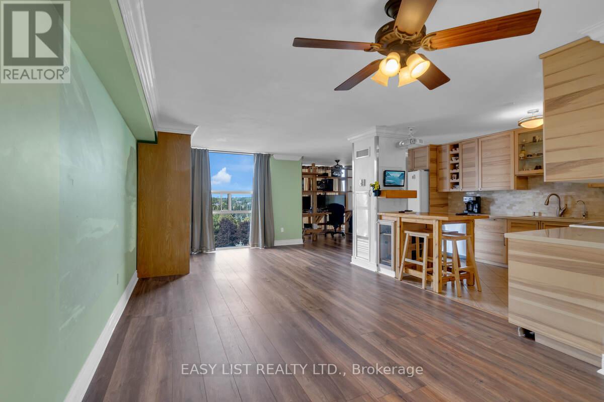 810 - 20 Harding Boulevard W, Richmond Hill, Ontario L4C 9S4 - Photo 5 - N9343454