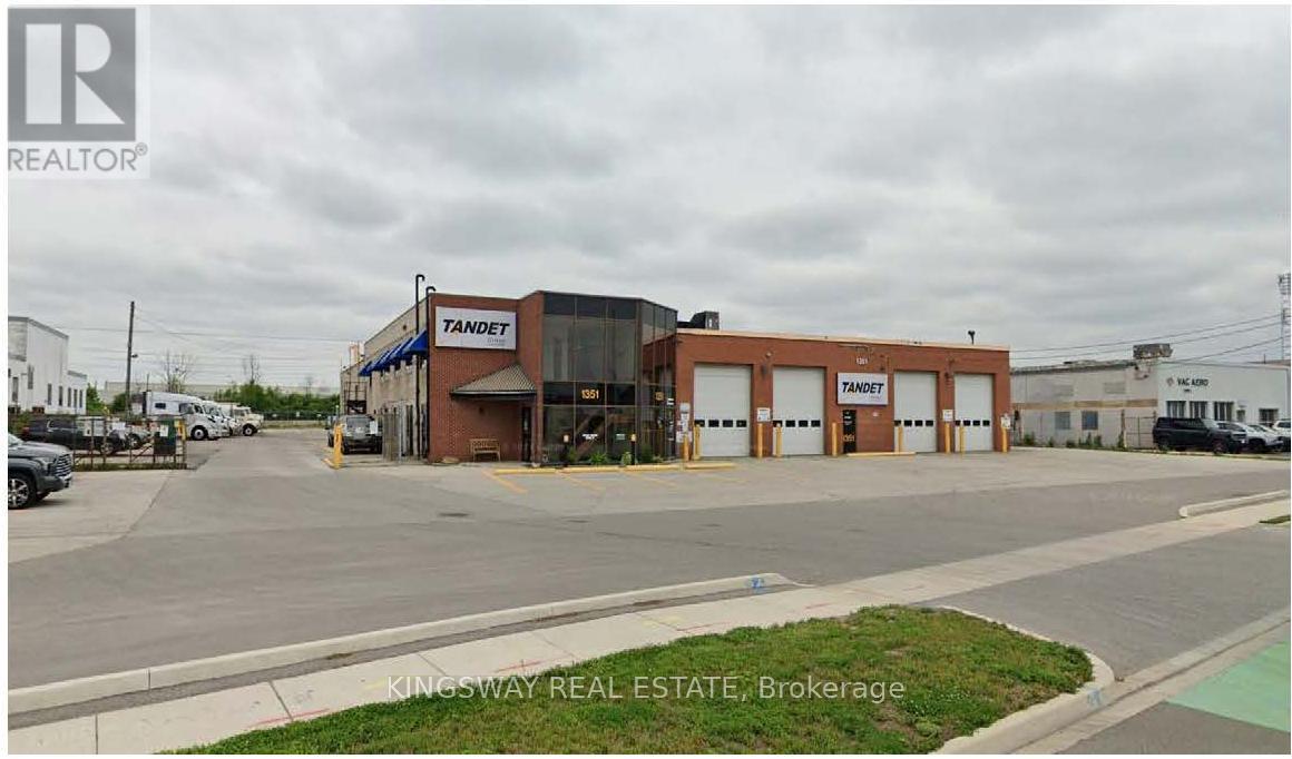 1351 SPEERS ROAD, Oakville, Ontario