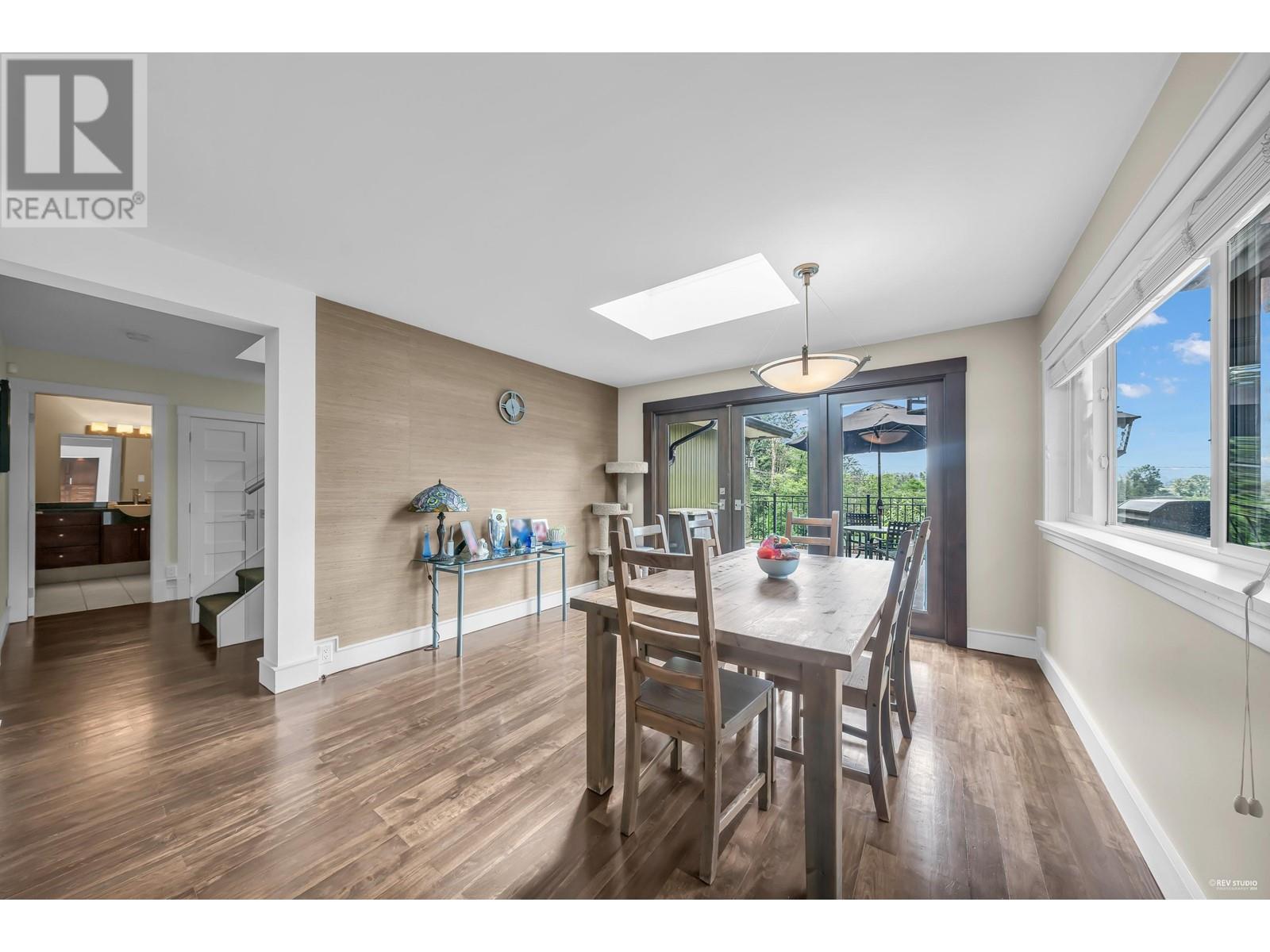 1239 Shavington Street, North Vancouver, British Columbia  V7L 1L1 - Photo 7 - R2898885