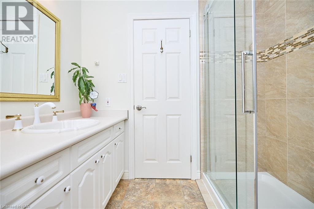 7 Scottdale Court, Fonthill, Ontario  L0S 1E3 - Photo 27 - 40645495