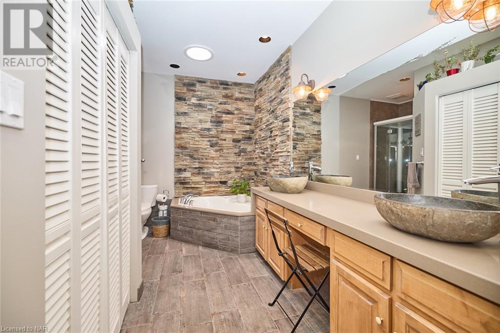 7 Scottdale Court, Fonthill, Ontario  L0S 1E3 - Photo 33 - 40645495