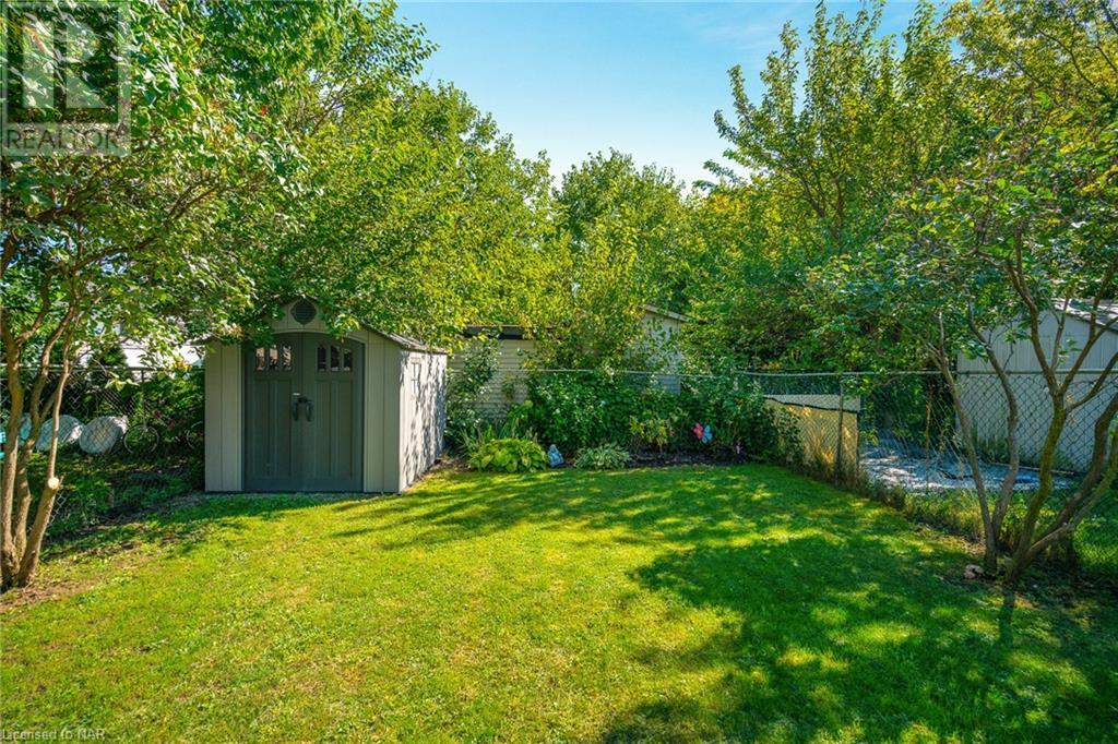 8 Mcnicholl Circle, St. Catharines, Ontario  L2N 7C5 - Photo 29 - 40643717