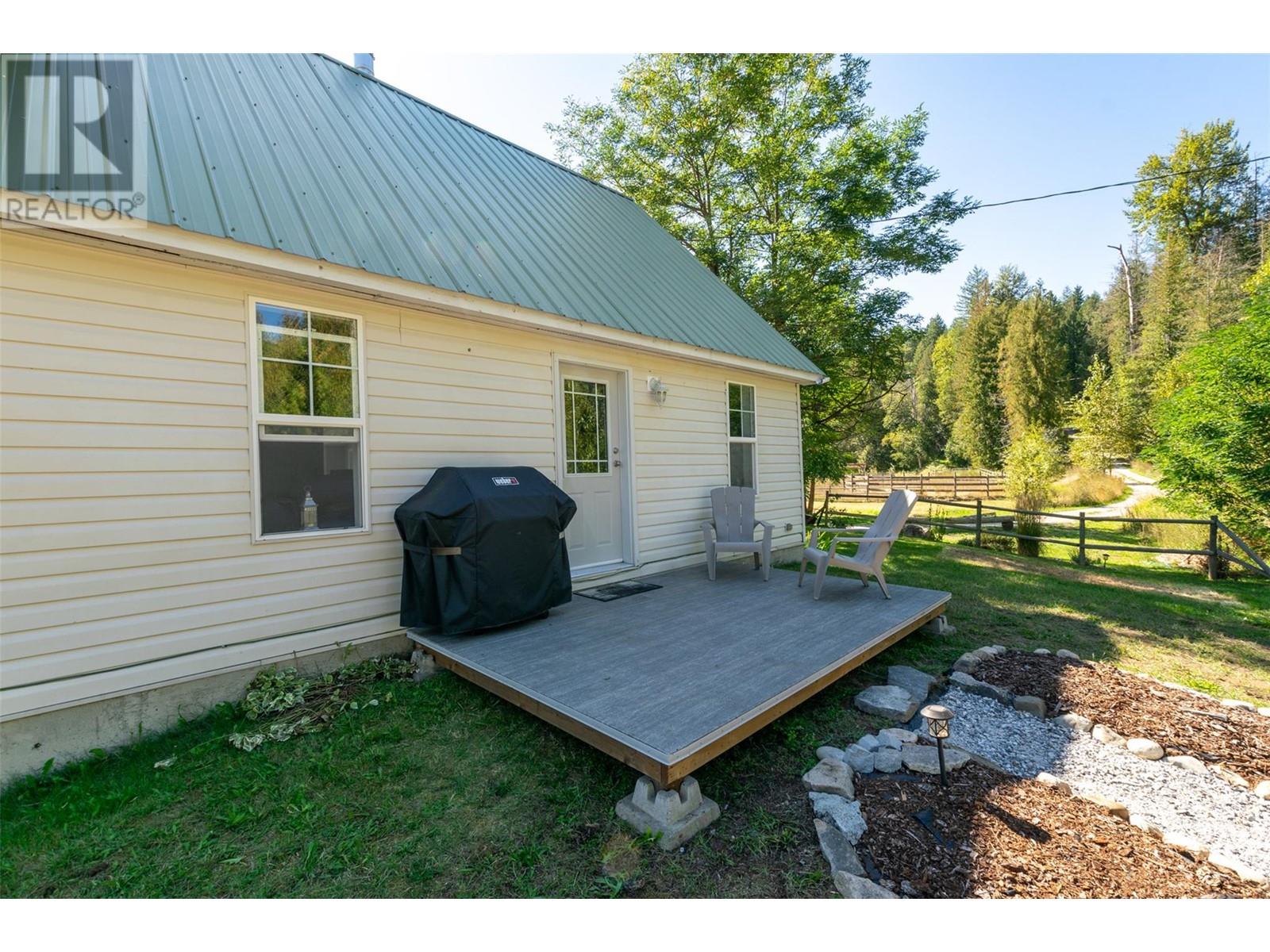 2904 Enderby Mabel Lake Road Enderby