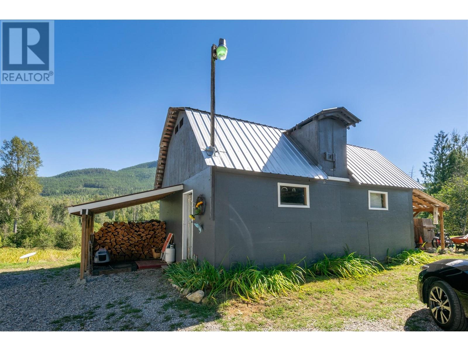 2904 Enderby Mabel Lake Road Enderby