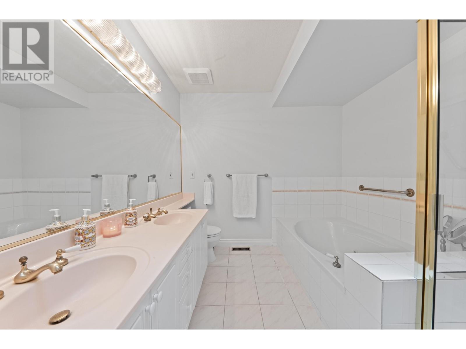 34 2979 Panorama Drive, Coquitlam, British Columbia  V3E 2W8 - Photo 24 - R2924080