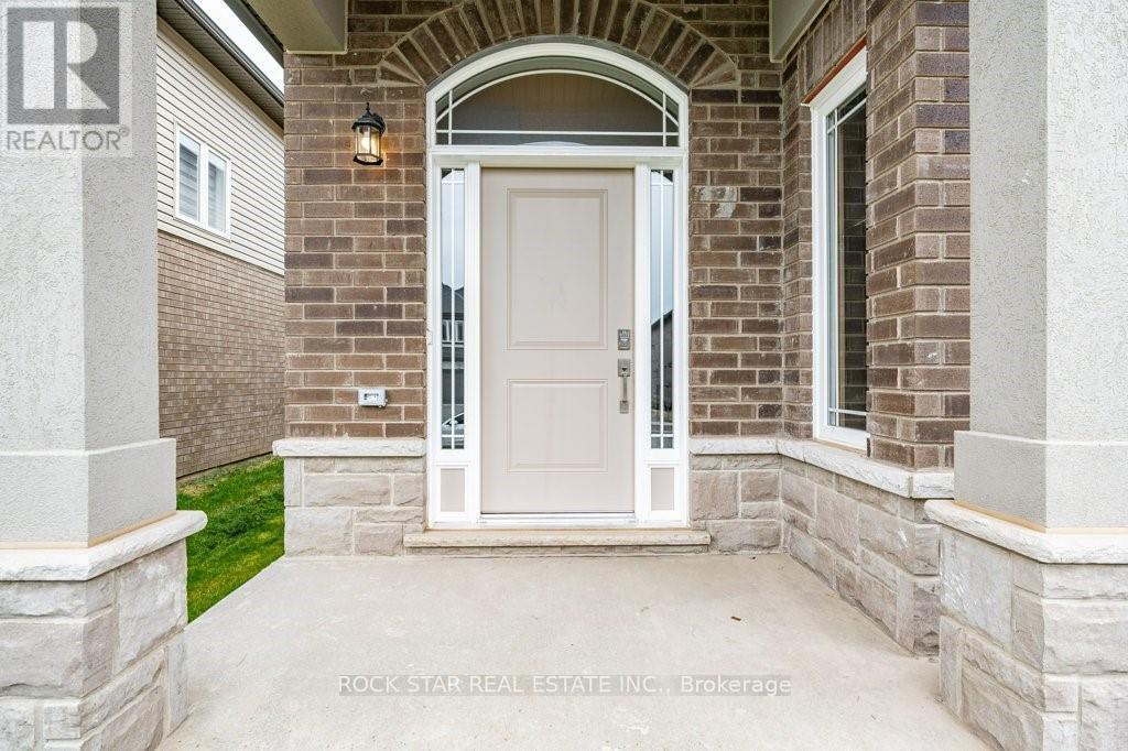 161 Cittadella Boulevard, Hamilton (Stoney Creek), Ontario  L0R 1P0 - Photo 2 - X9343714