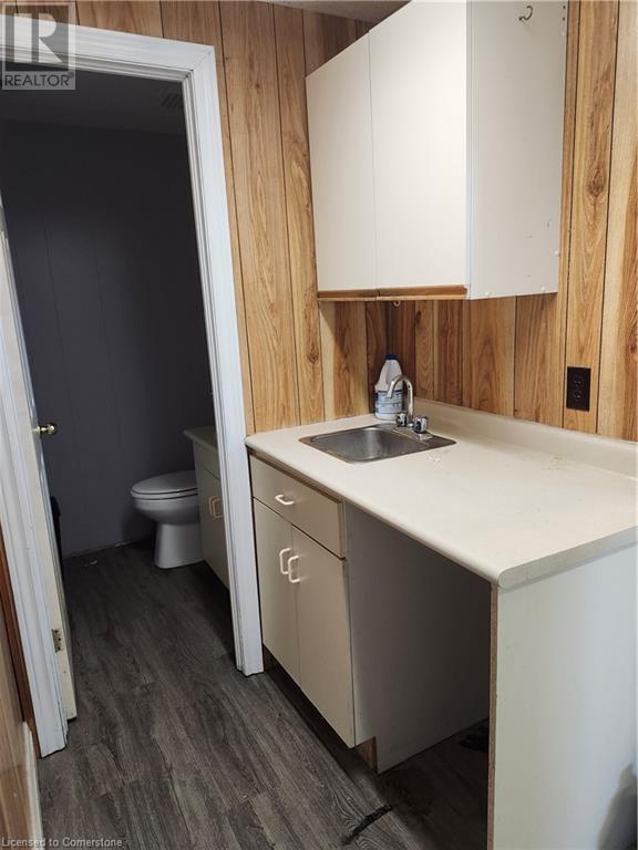 26 Elmwood Avenue, Cambridge, Ontario  N1R 4Y1 - Photo 3 - 40644953