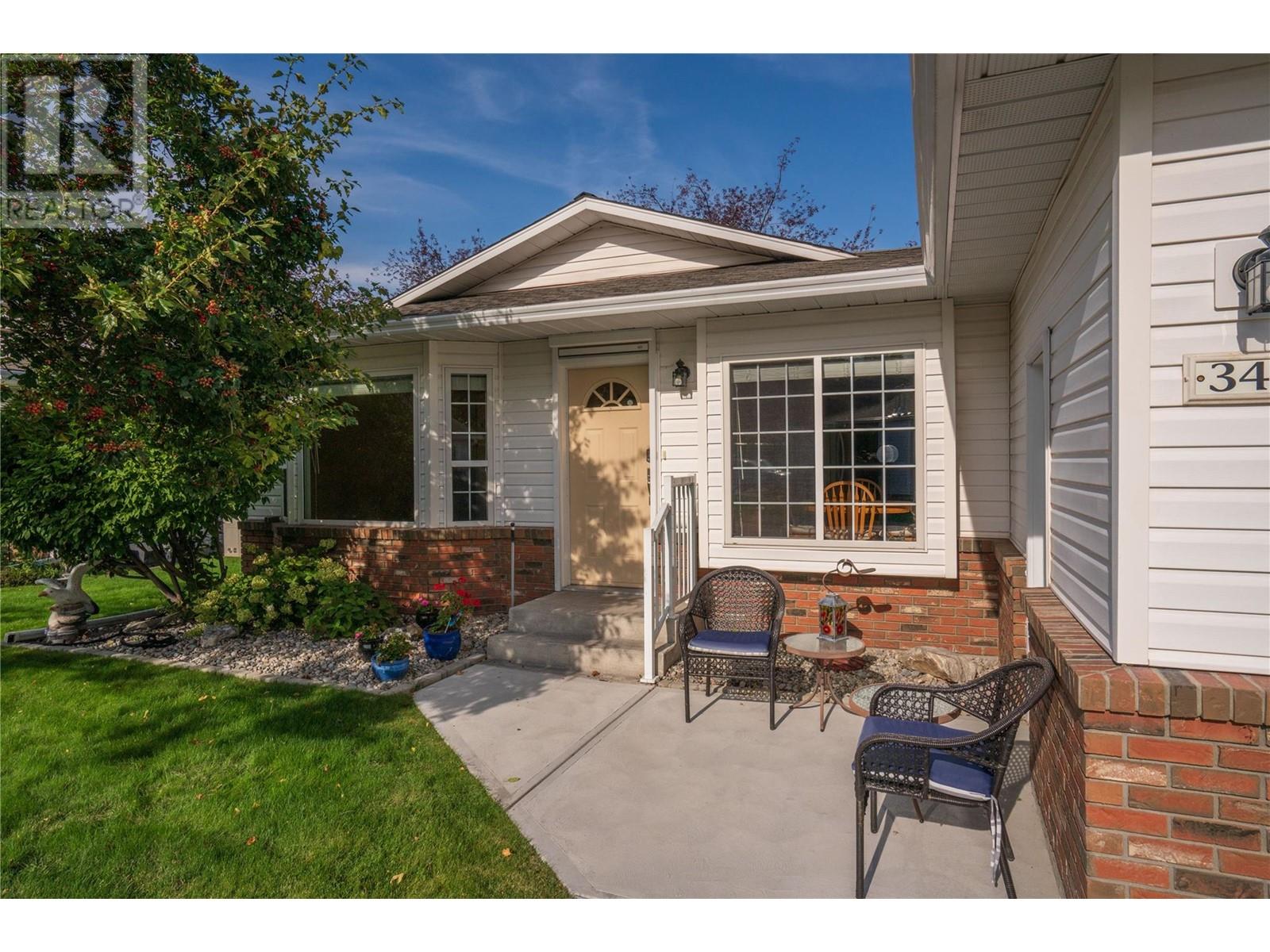 Property at 342 Falcon Drive image 4