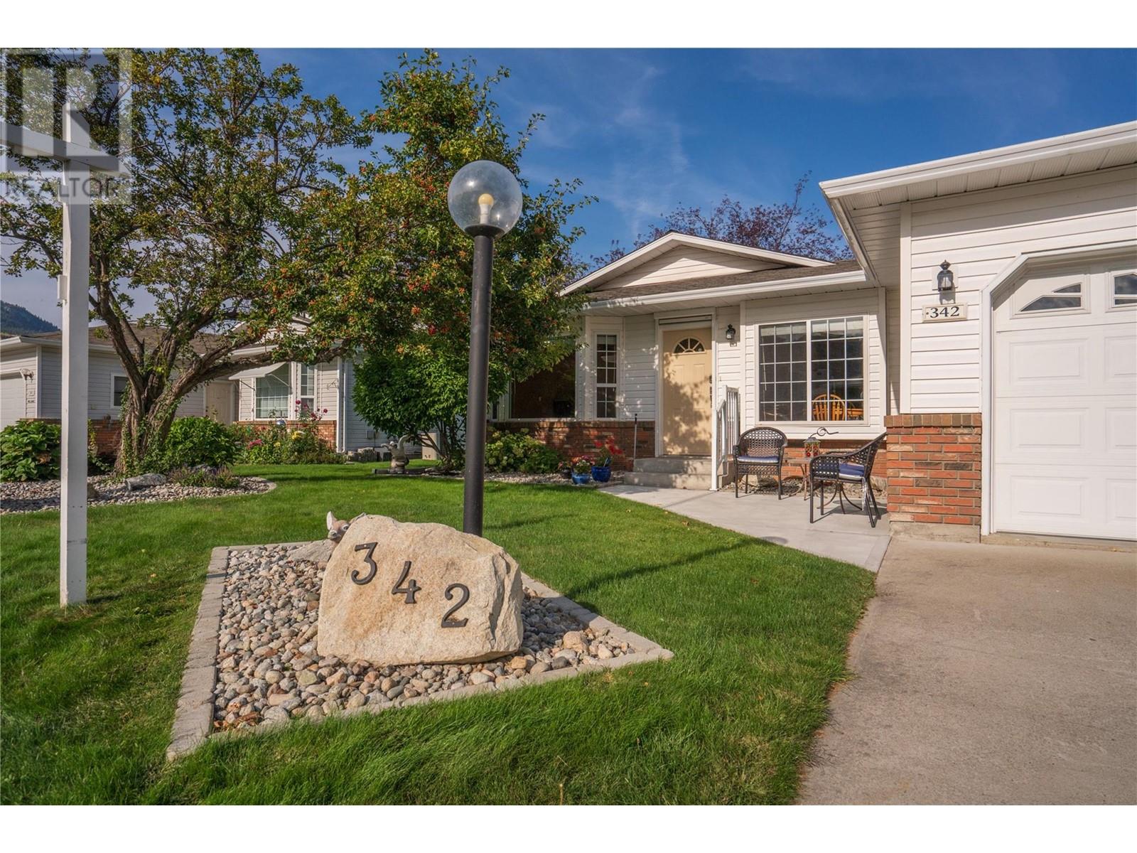 Property at 342 Falcon Drive image 3